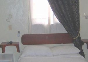 Hotel Foreigners Club Room 4